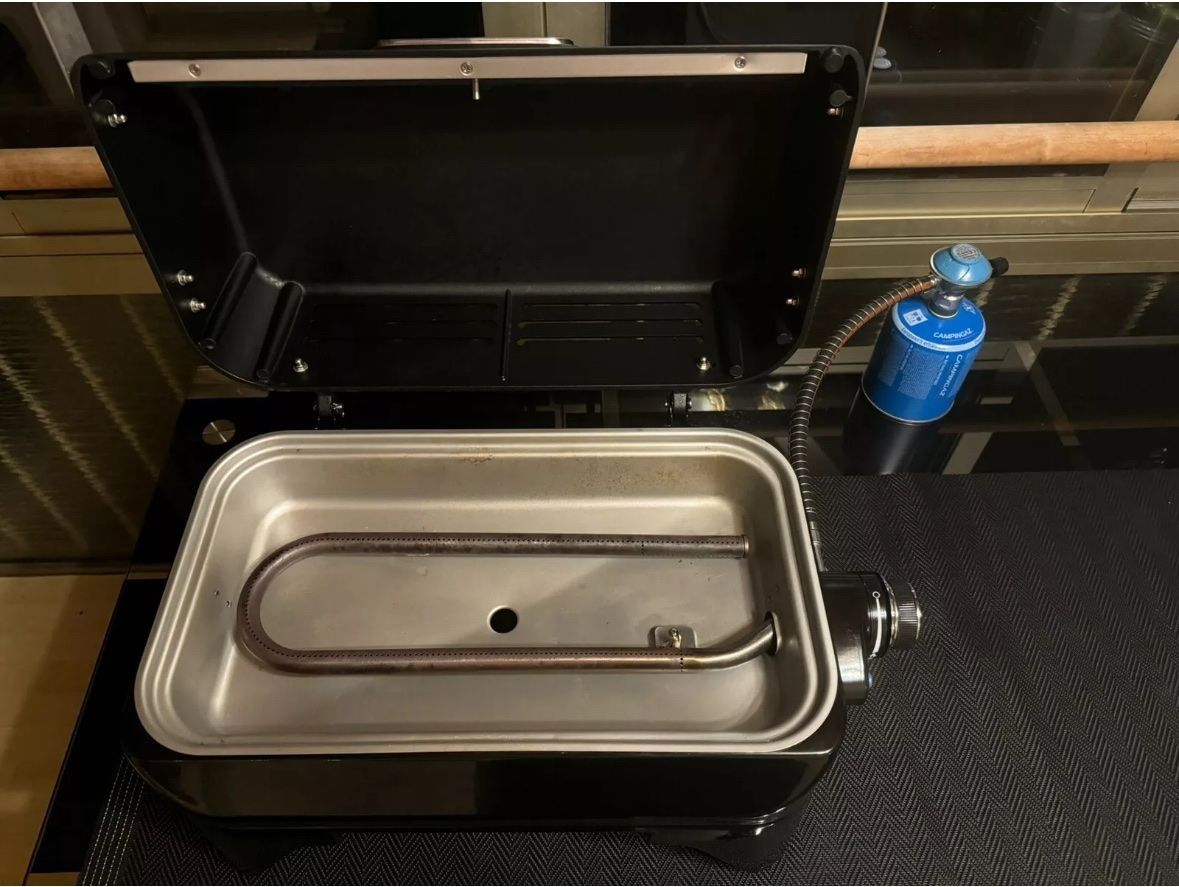 Griglie: Campingaz Attitude 2go CV Gasgrill – Usato da Urdorf venduto da Tina_a 3