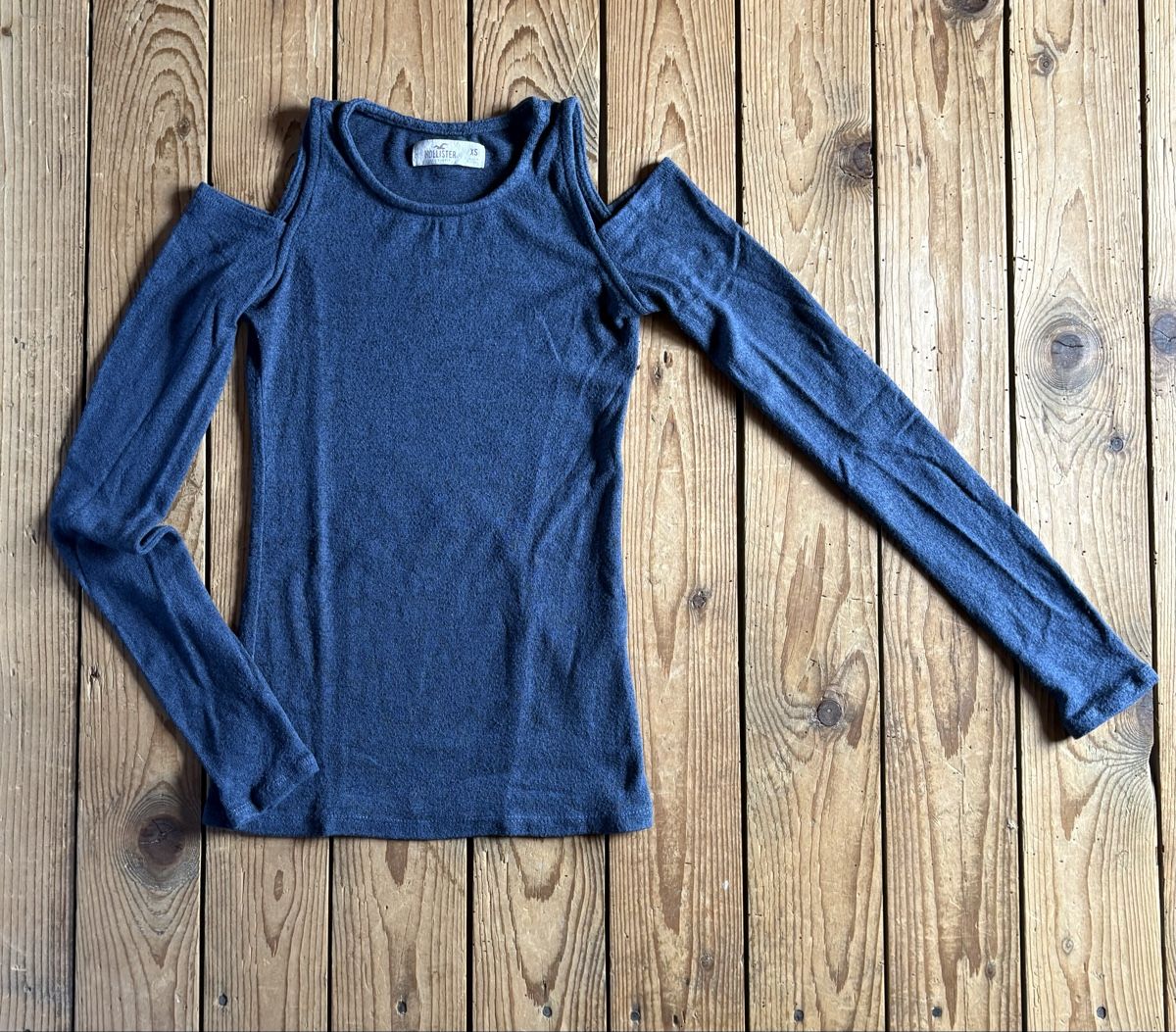 Hollister Pullover & Sweatshirts: Hollister Y2K Pulli – Gebraucht aus Gümligen von lou_zm9f 2