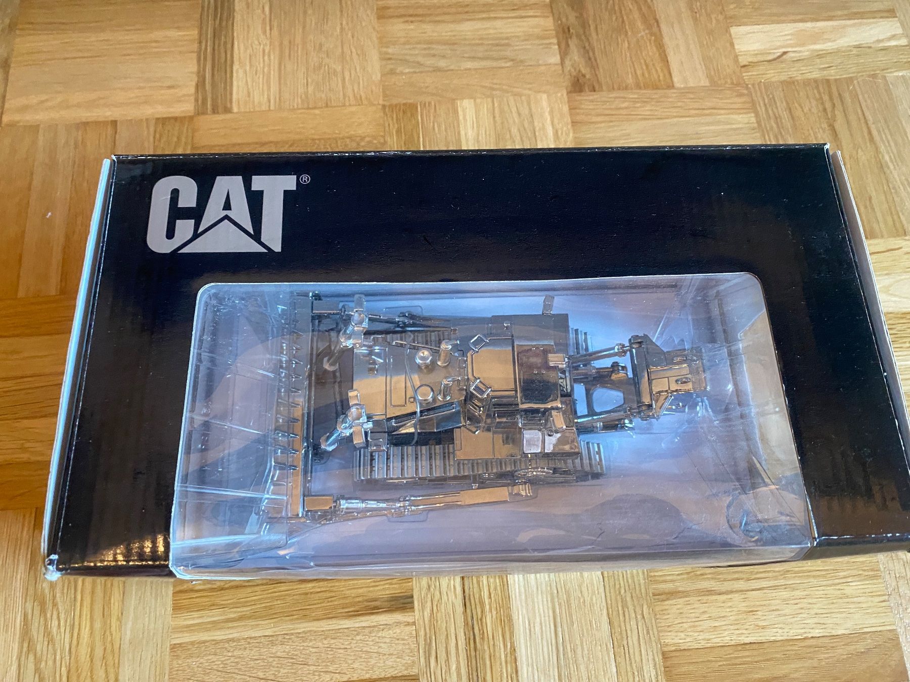 Modellbausätze & Standmodelle: Norscot 55298 CAT D11T Silver 1:50 – Neu (gemäss Beschreibung) aus Fehraltorf von bosch007 1
