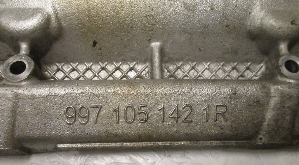 Porsche Alle Autoersatzteile: Porsche Turbo 997 Ventildeckel rechts – Gebraucht aus Brünisried von Elektra08 2
