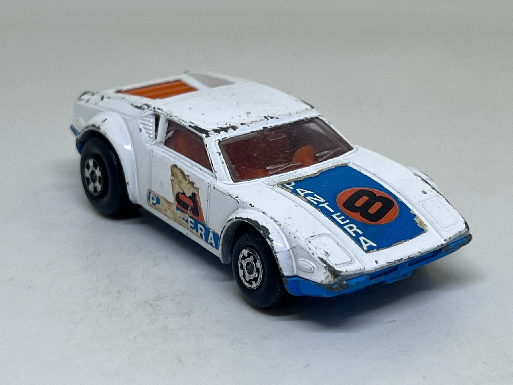 Matchbox Modellini d'auto: Matchbox Tomaso Pantera #606 – Usato da Wildegg venduto da LaaBoutique