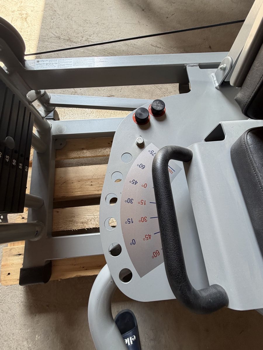 Alle Maschinen: Aduktor-Abduktor Maschinen Teca + Crosstrainer gratis – Gebraucht aus Büsserach von Maestrogallego 1