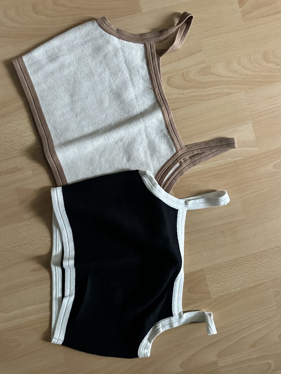 Top: Lot de 2 top d'été taille S/M – Nuovo (secondo la descrizione) da Bülach venduto da sar_j6bk
