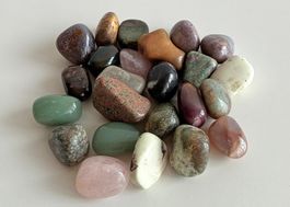 Ein Lot Schmeichelsteine