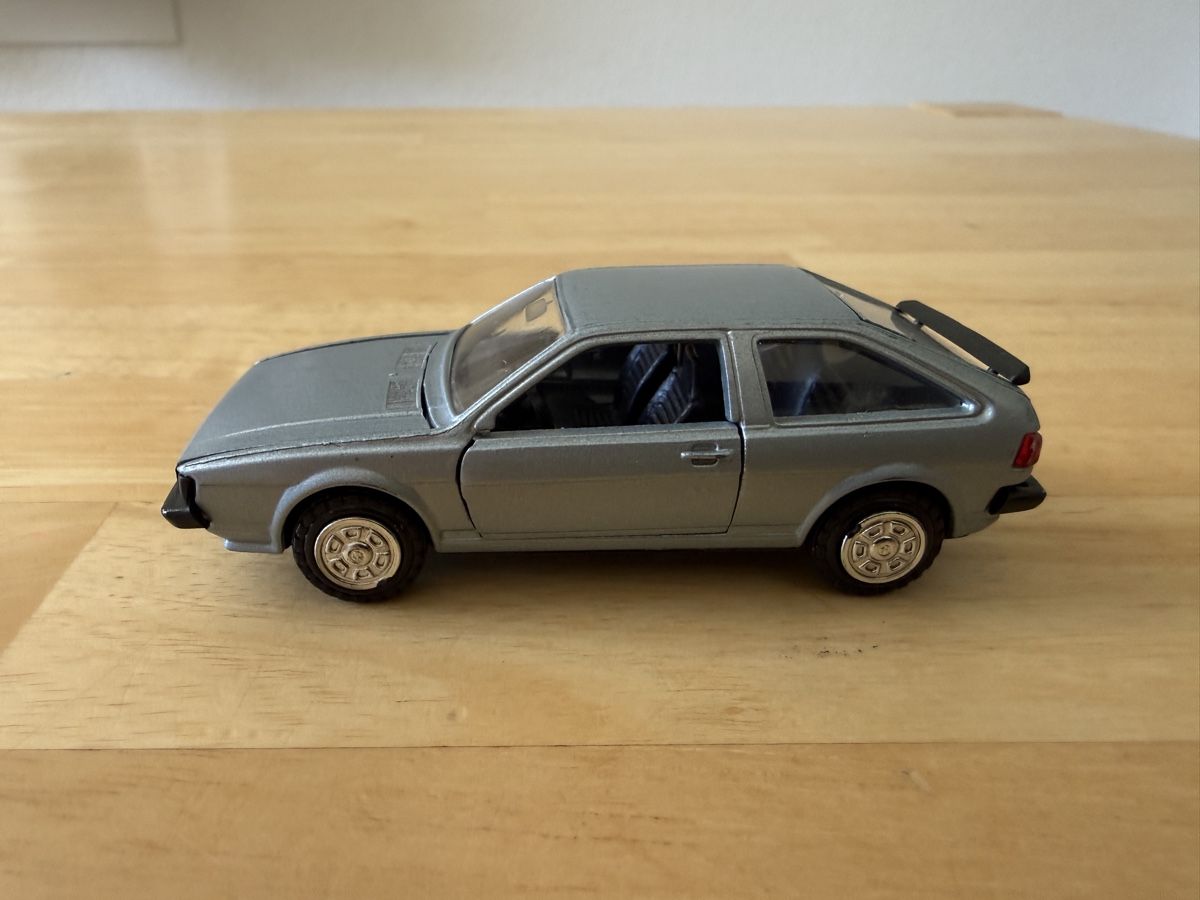 Volkswagen Modellini d'auto: VW Scirocco GLI 1:43 Conrad Made in Germany  – Usato da Giswil venduto da urr_7c5j 7