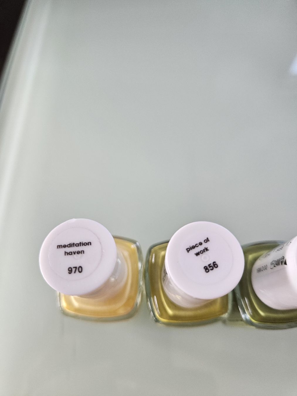 Essie Nagellack: 4x Essie Nagellack praktisch neu – Gebraucht aus Eglisau von tinka06 2