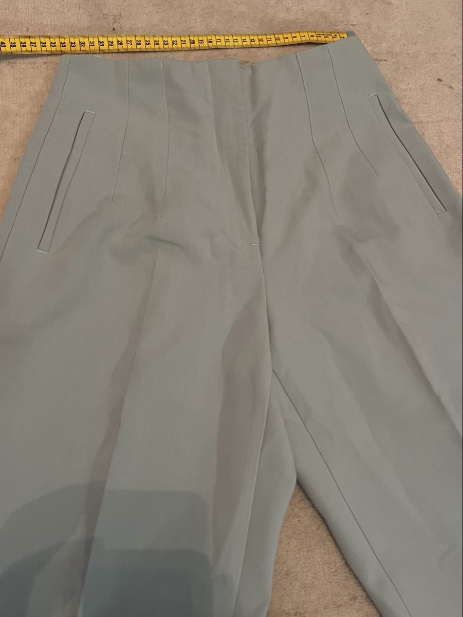 Zara Pantaloni: Pantalon Zara élégant, taille M – Nuovo (secondo la descrizione) da Aigle venduto da sow_m7gm 7
