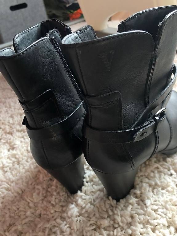 Scarpe da donna: Leder Stiefeletten Venturini NEU – Nuovo (secondo la descrizione) da Goldach venduto da tab_njk8 2