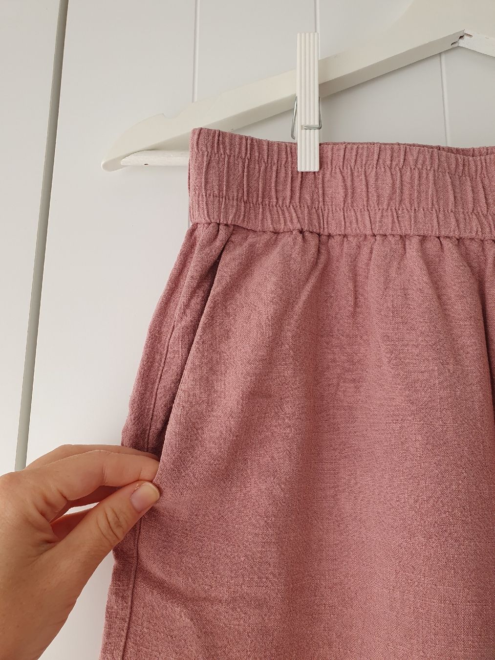 Pieces Pantaloni: Rosafarbene Stoffhose S/36 – Usato da Wetzikon ZH venduto da FundusFuchs 1