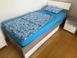 Chambre d'enfant-ado PFISTER, avec lit+table de nuit+bureau