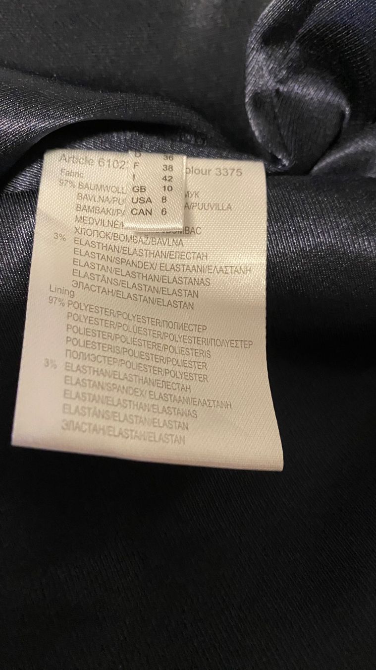 Vestiti: Sommerkleid Dunkelblau mit Blättermuster – Usato da Starrkirch-Wil venduto da sclupain 3