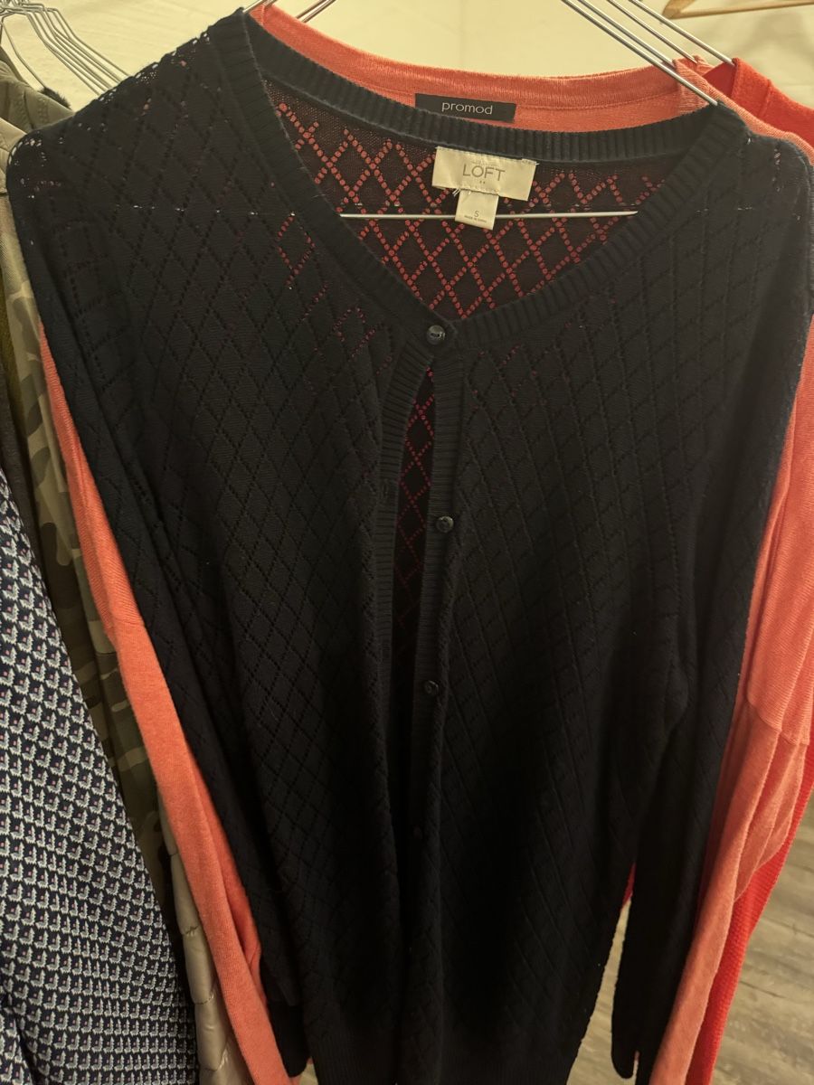 Lotti di vestiti: Verschiedene Damen Cardigans, S bis L – Usato da Pfeffingen venduto da Twoa 5
