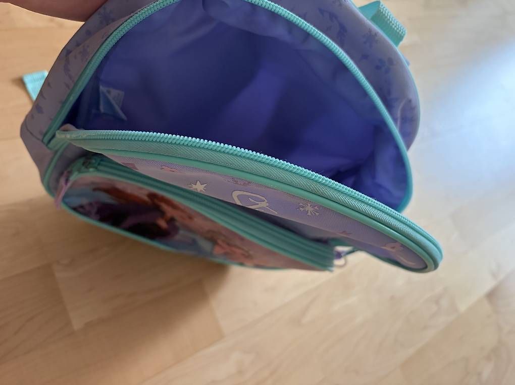 Sacs & sacs à dos: Rucksack Elsa & Ana – D'occasion à Küsnacht ZH par sis_v7qk 2