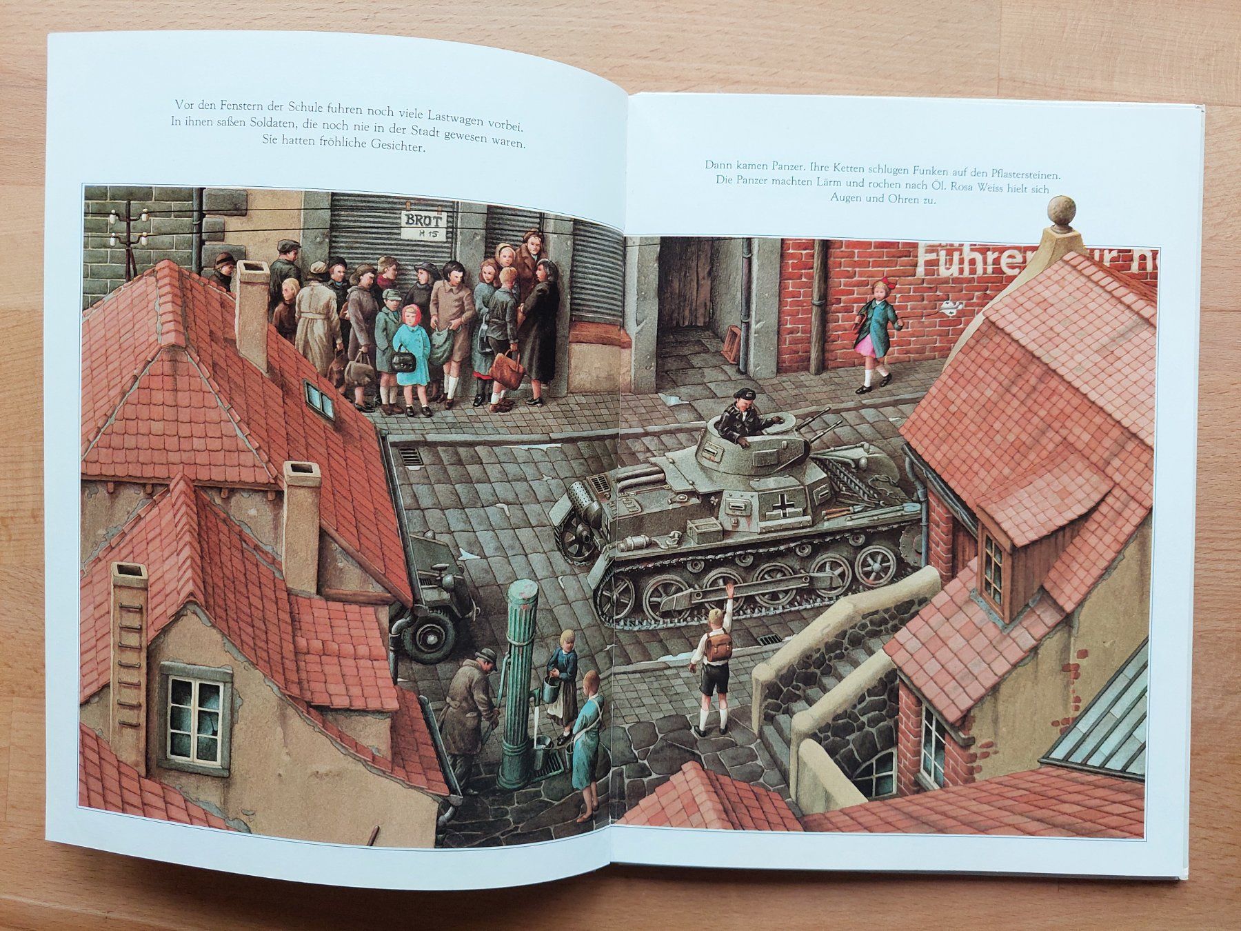 Libri: Rosa Weiss - Roberto Innocenti – Usato da Obfelden venduto da Foto_Bild_Kunst_Buch 2