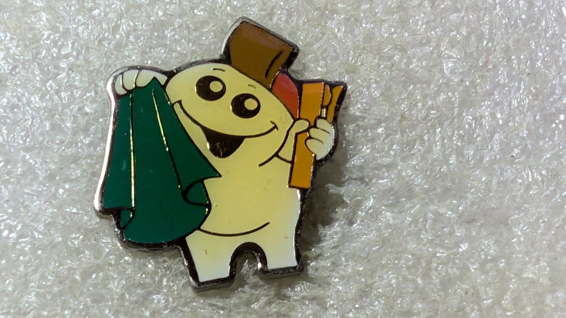 Plaketten & Abzeichen: Ansteckpin 167: Maga Bio – Gebraucht aus Oppligen von Pin-Fall-Shop