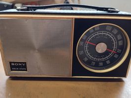 Radio portable Sony Solid State vintage