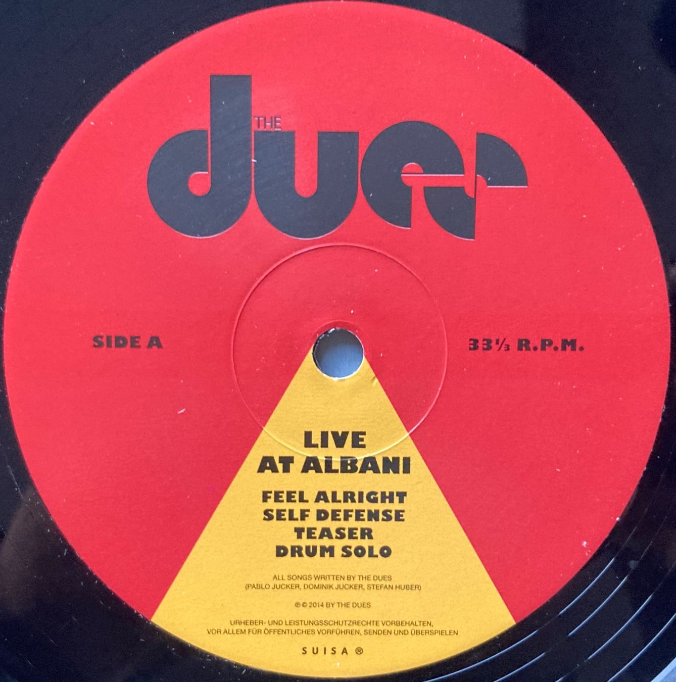 Vinyles: THE DUES - LIVE – D'occasion à Poliez-Pittet par Newtown-Records 3