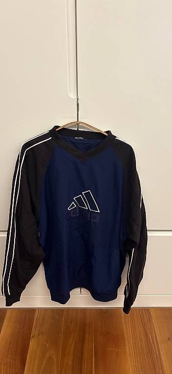 Maglioni & Felpe: ADIDAS VINTAGE Pullover Gr XL – Usato da Lenzburg venduto da benuzerflorian