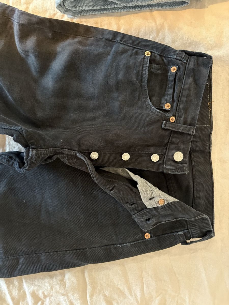 Levi's Jeans: 2 jeans Lévis 501 taille XS – Usato da Genève venduto da flo_qxp6 1