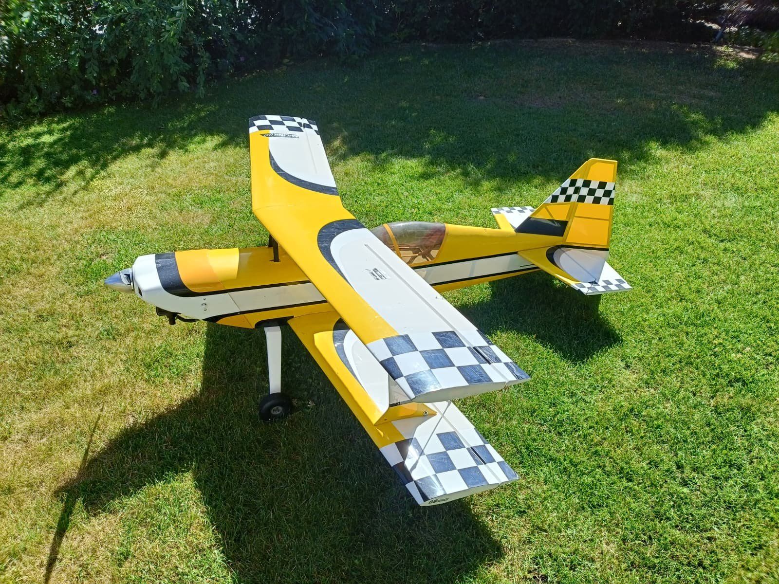 Modellismo RC: Ultimate Doppeldecker – Usato da Möriken AG venduto da koe_9m7l 2