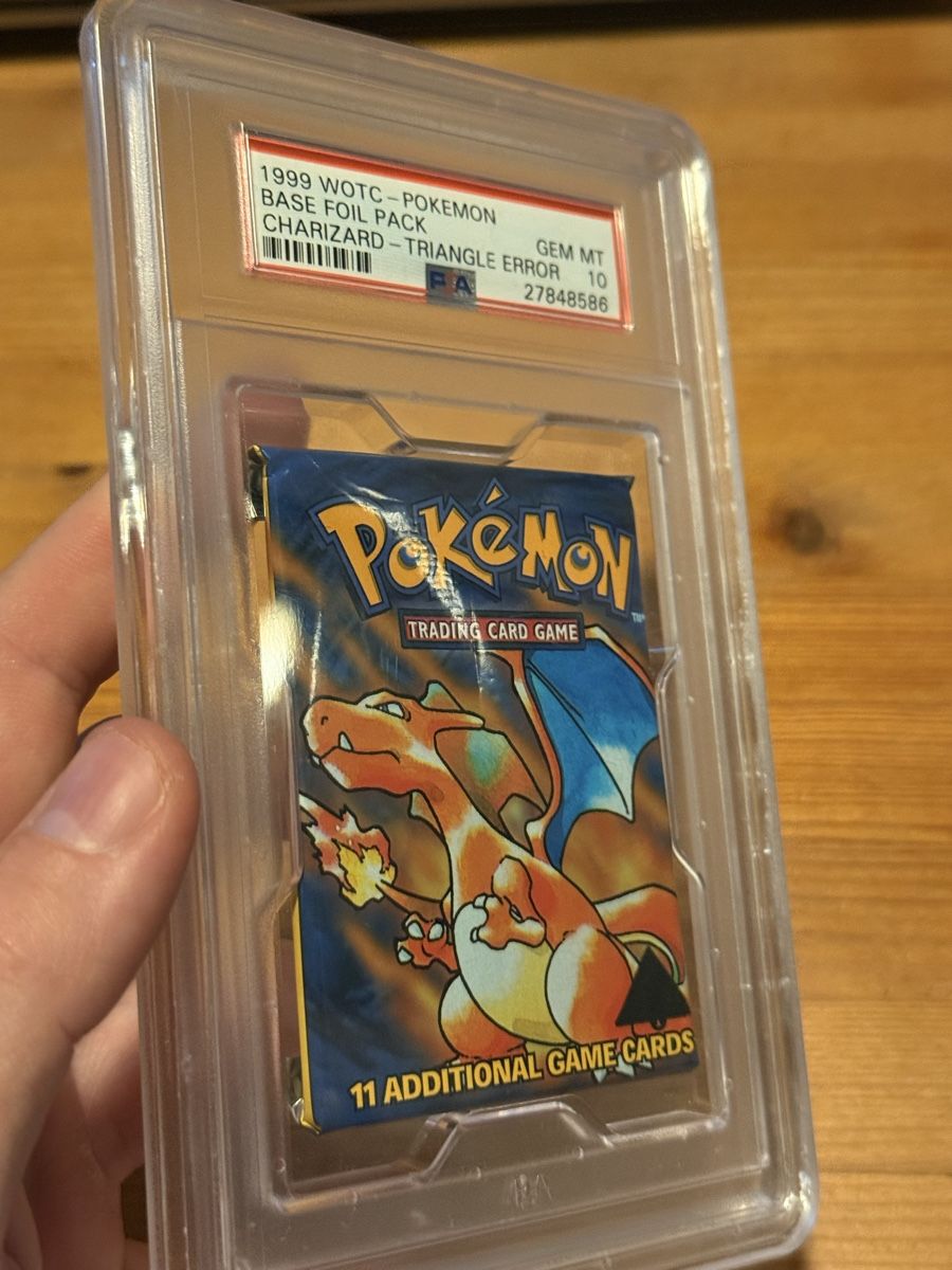 Pokémon Carte collezionabili: Pokemon Base Set Charizard 1.Edition Triangle Error PSA 10 – Nuovo e nell'imballaggio originale da Gottlieben venduto da sim_tmf2 2
