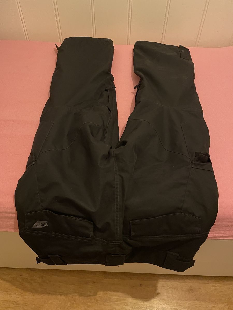 Sci: Skihose Oneill Santa Cruz – Usato da Wilderswil venduto da ras_5rpn 1