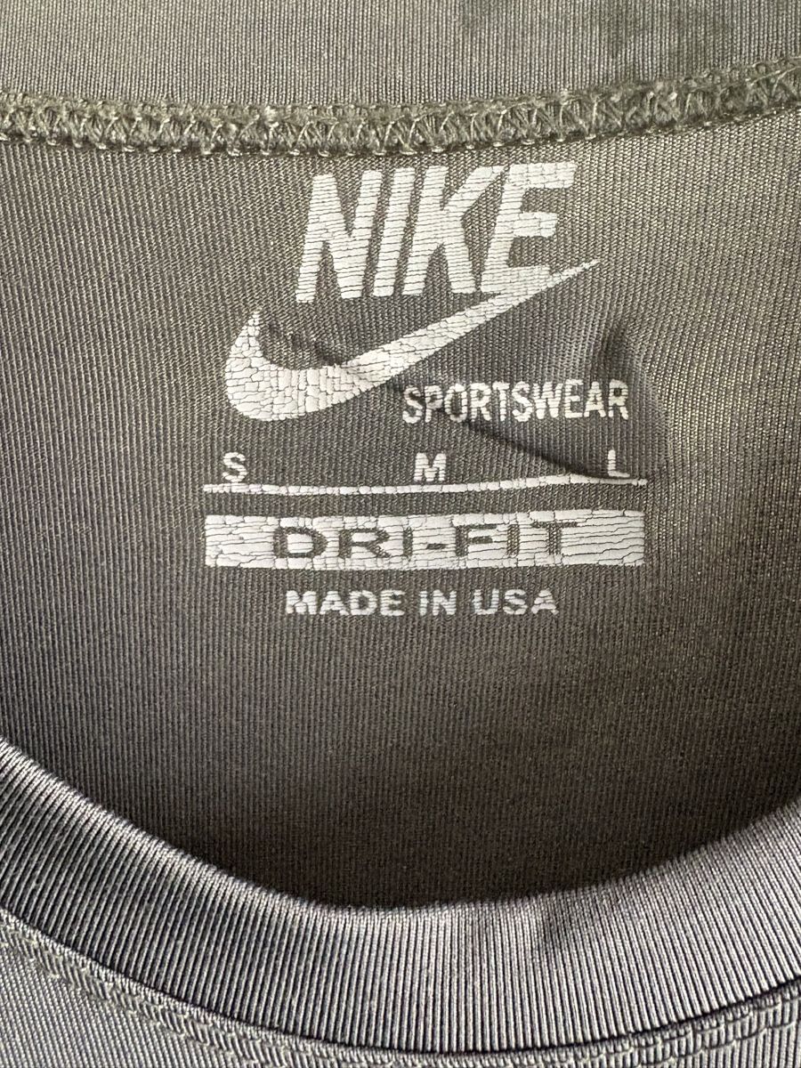 Nike T-shirt: Nike Dri-FIT gris, manches longues, Size M – Usato da Neuchâtel venduto da sharposneaks 3