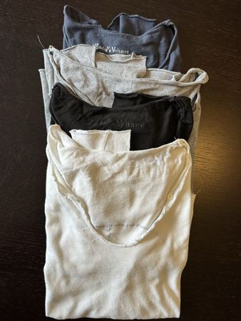 Lot de 4 t-shirt manches longues Zadig&Voltaire taille XS.