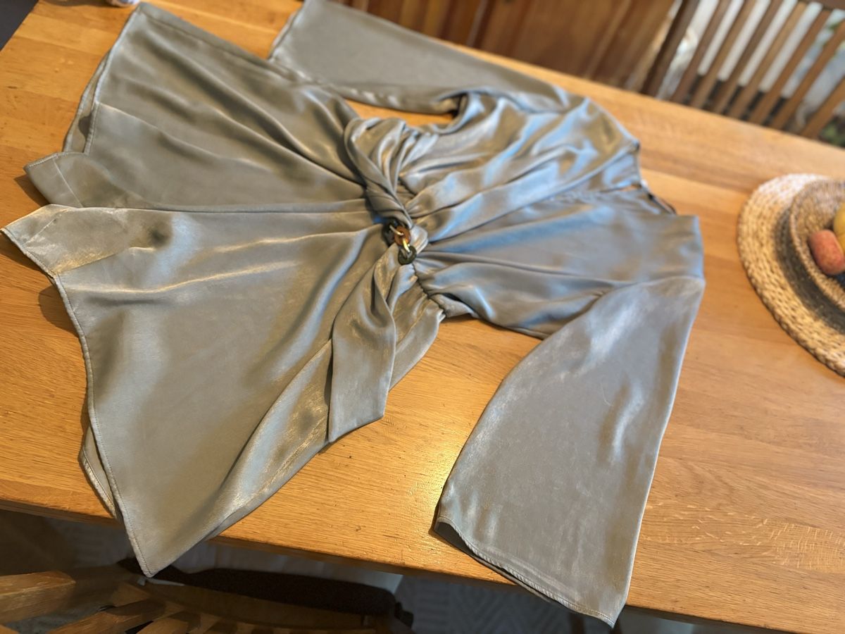 Zara Vestiti: ZARA taille S – Usato da Attalens venduto da Skorpionica 3