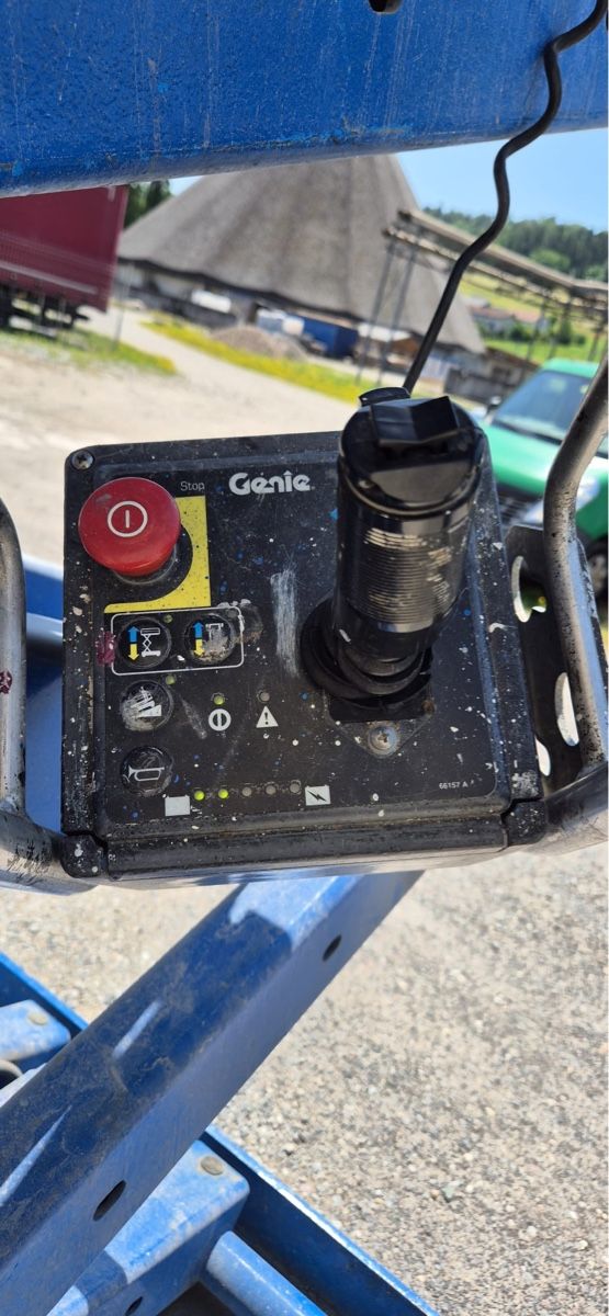Piattaforme elevatrici & Crick: Genie GS-2646 Hebebühne – Usato da Bülach venduto da _milziv 3