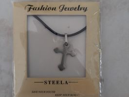 Neue Kette mit Edelstahlanhänger