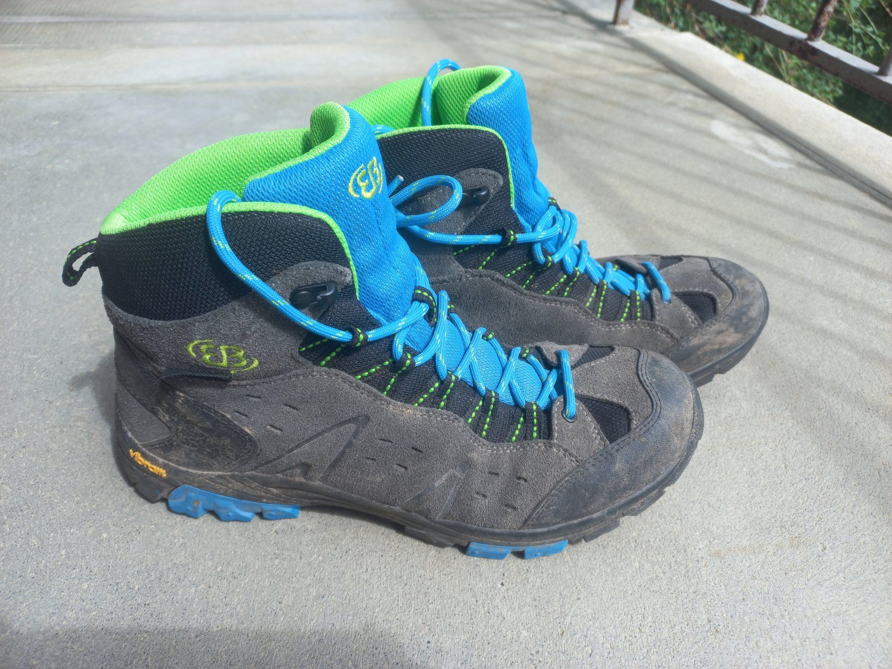 Scarpe da uomo: Wanderschuhe Brütting Grösse 41 – Usato da Rüedisbach venduto da Elforas
