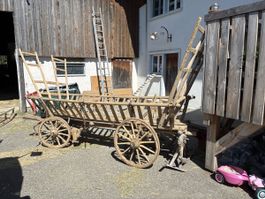 Holzwagen