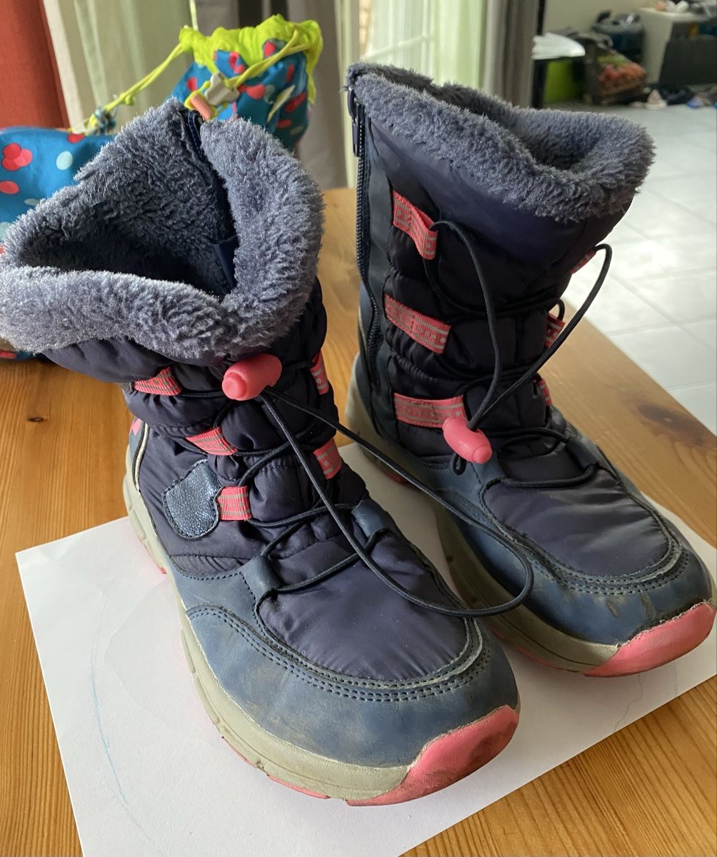 Chaussures filles: Kuschlige Winterboots, Gr.35 – D'occasion à Schöfflisdorf par ast_jfj7 3