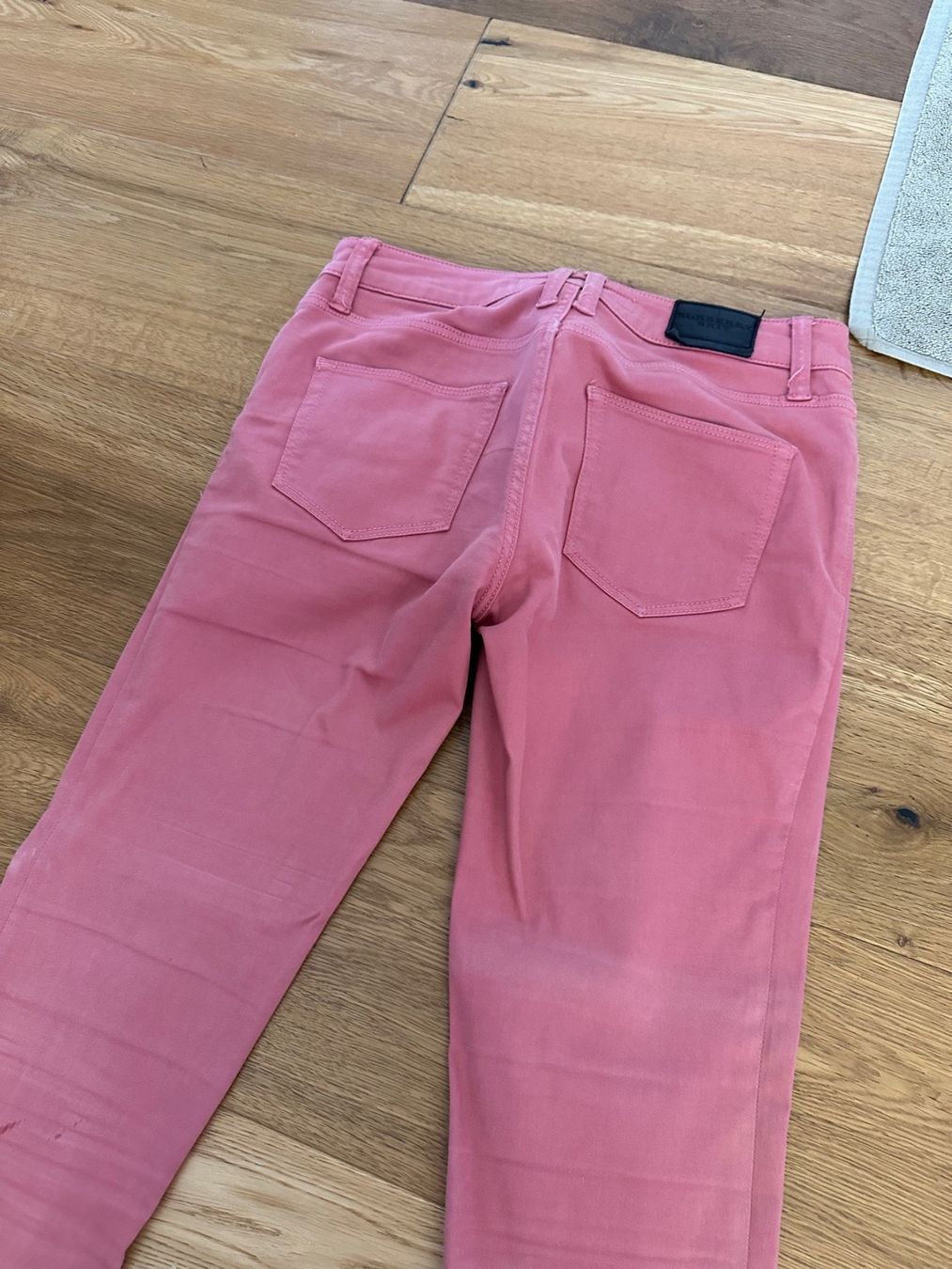 Burberry Pantaloni: Hose Burberry - 25 – Usato da Hochdorf venduto da lefaho 1