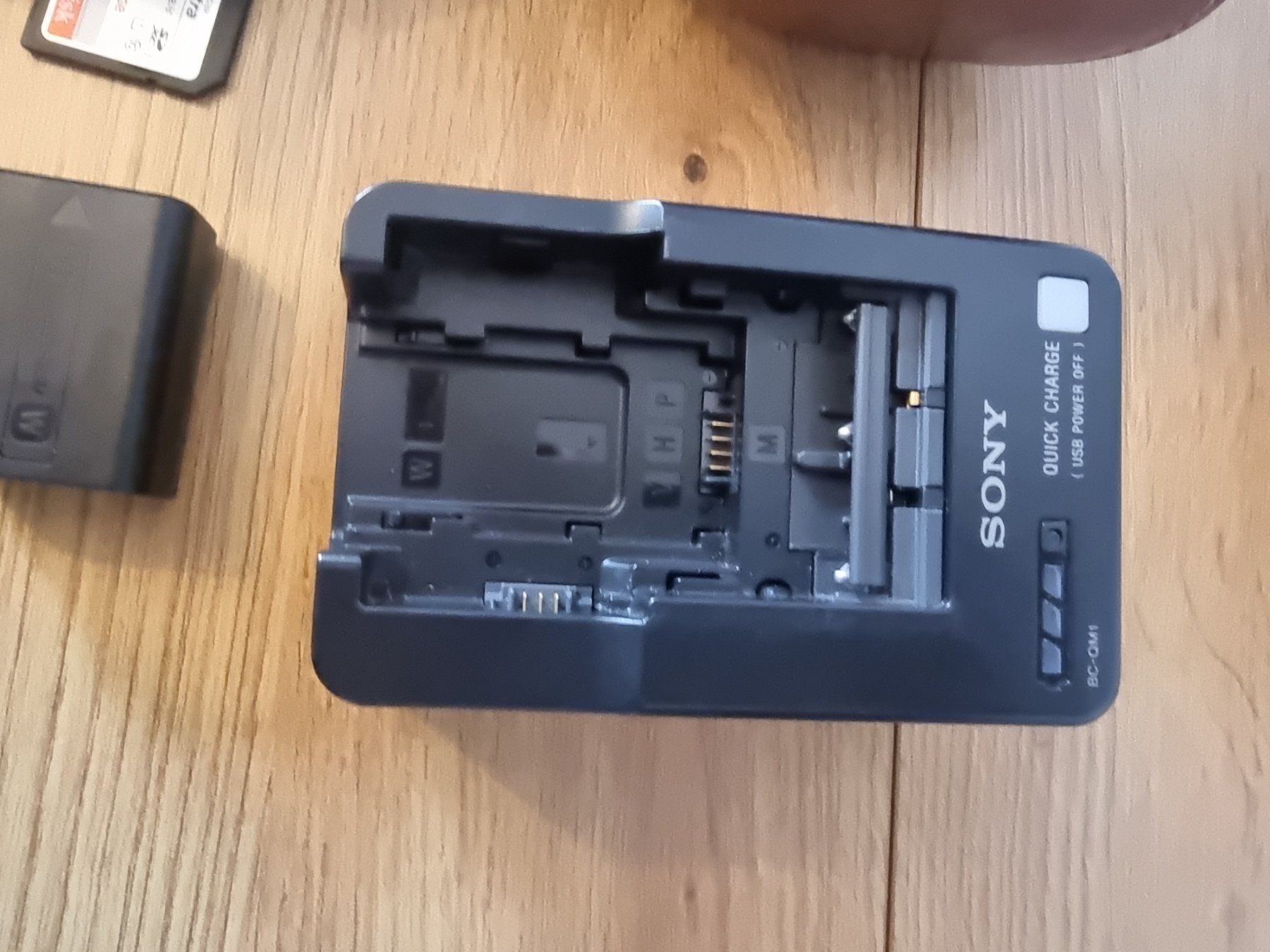 Sony Fotocamera: Sony A6000 camera – Nuovo (secondo la descrizione) da Carouge GE venduto da Hermanthapa 5