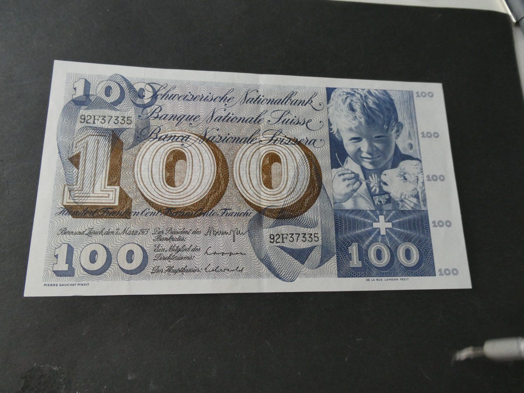 Banknoten: Schweiz 1973,  100 Franken – Gebraucht aus Hinterforst von Rohusri