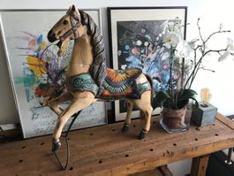 Cheval en bois début 20ème antik