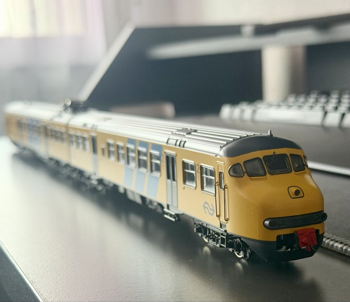 Roco Modellini di ferrovie: Roco Plan V 418 DCC Sound – Nuovo (secondo la descrizione) da Wetzikon ZH venduto da CC21002