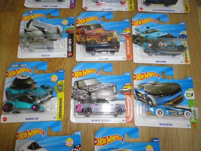 Hot Wheels Giocattoli: HOT WHEELS  14 X – Nuovo e nell'imballaggio originale da Teufen AR venduto da Donschabl 2