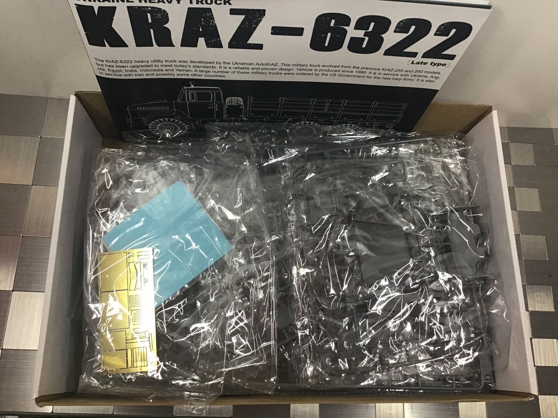Kits de montage: UKRAINE KRAZ -6322 1:35 – D'occasion à Männedorf par Modellbau-wyss 2