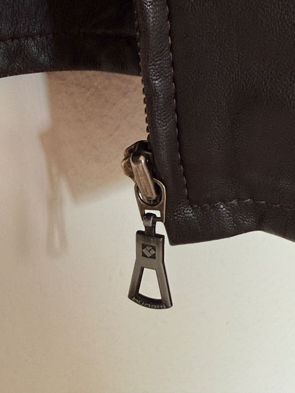 Bugatti Giacche: Bugatti Herren Lederjacke Echtleder Gr. 48 – Usato da Itingen venduto da uhu777 3