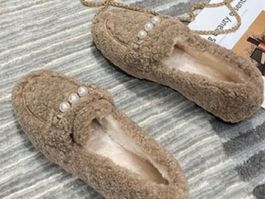 MUST HAVE - stilvolle Teddy Damenschuhe mit Perlen, beige,39