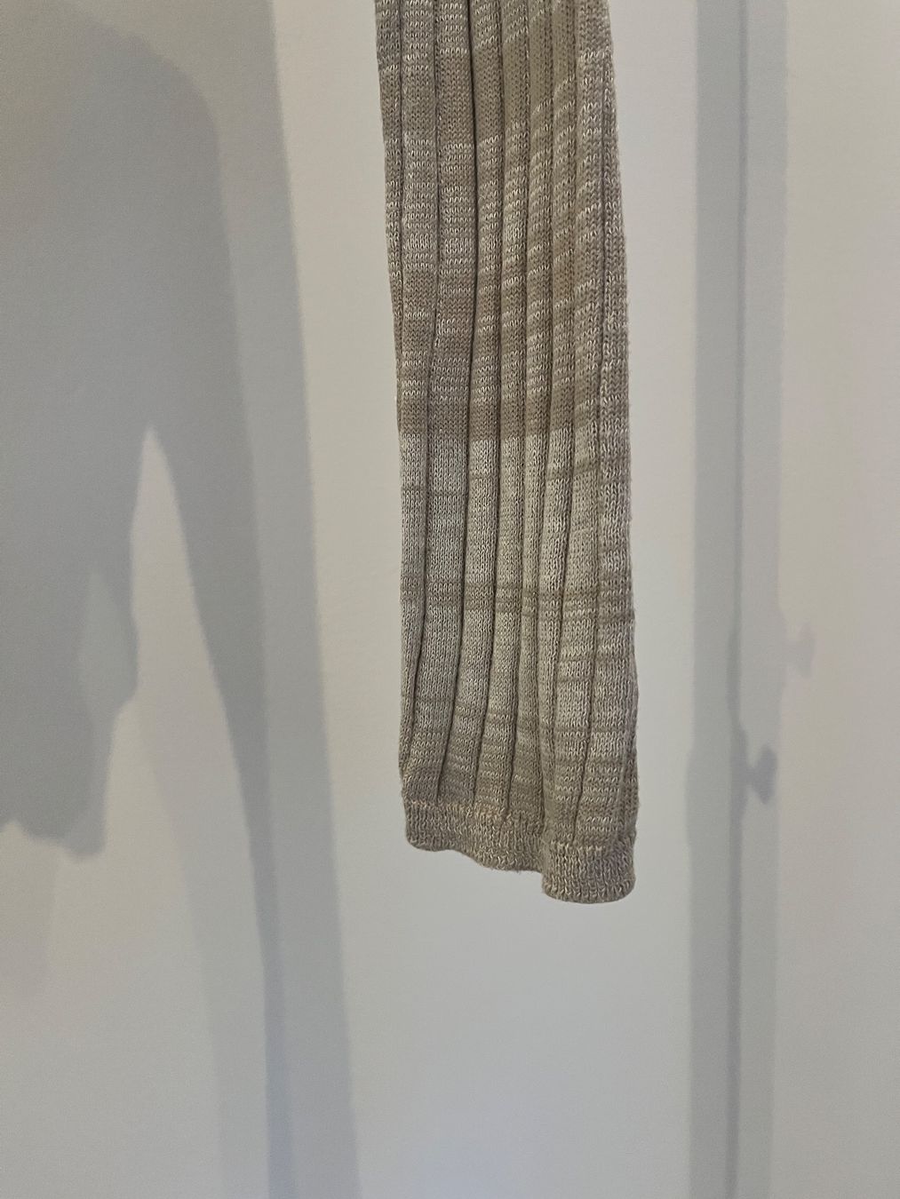 Na-kd Top: Crop top à manche longue, col cache-cœur – Usato da Savagnier venduto da taianab 3