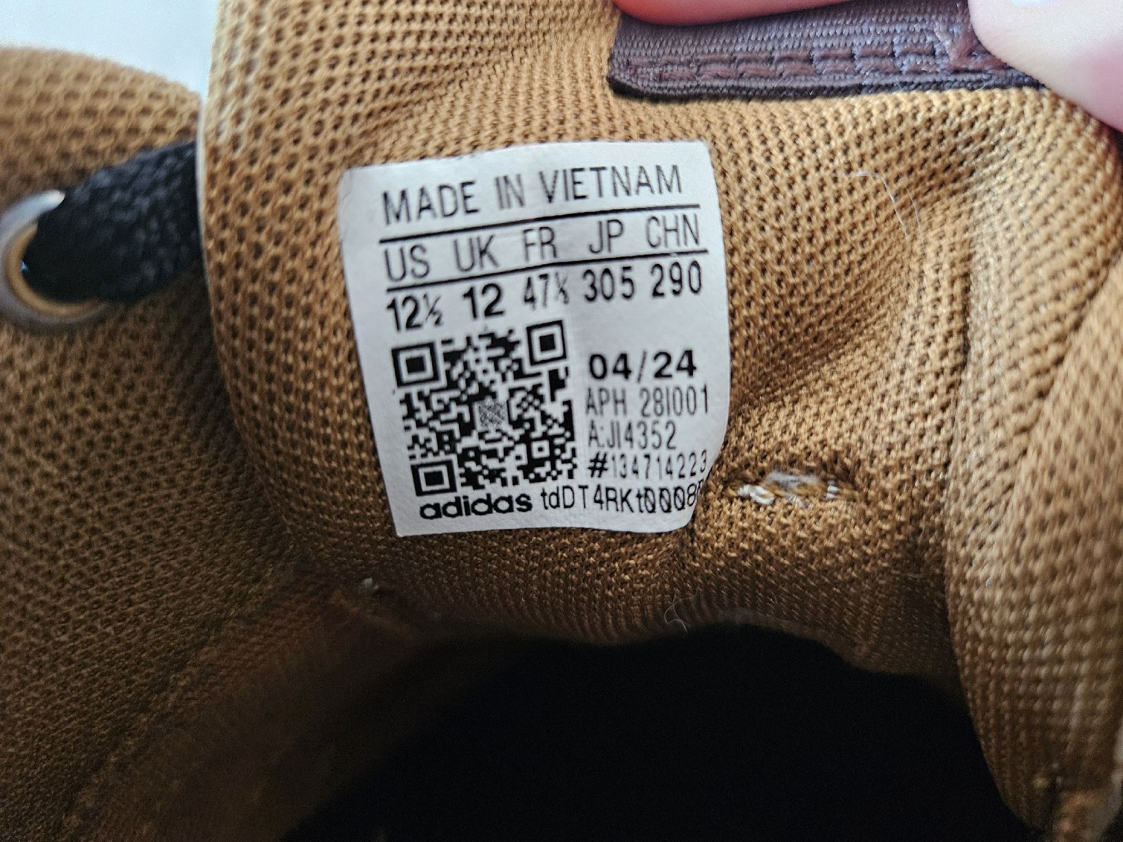 Adidas Herrenschuhe: Adidas Turnschuhe 47 1/2 – Gebraucht aus Gossau SG von Lina_0 4
