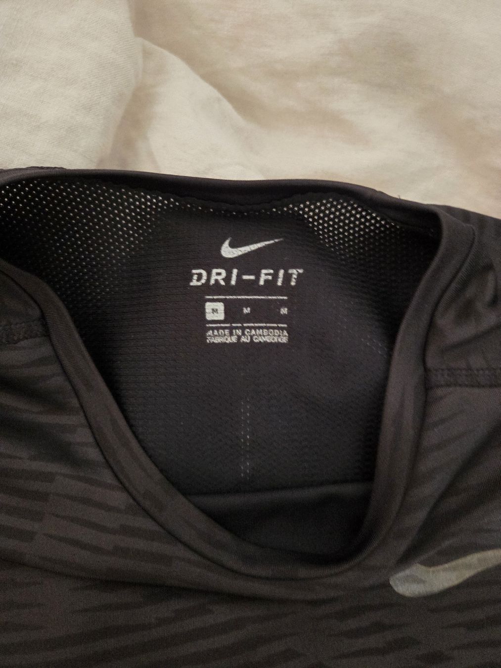 Nike T-shirt: Nike dri-fit sport tshirt – Usato da Bern venduto da leona_rth 1