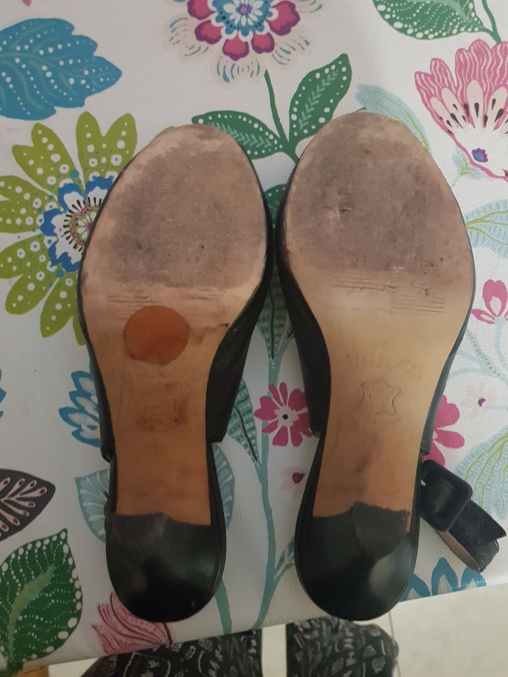Unisa Damenschuhe: Escarpins Unisa – Gebraucht aus Lausanne von durranis 5