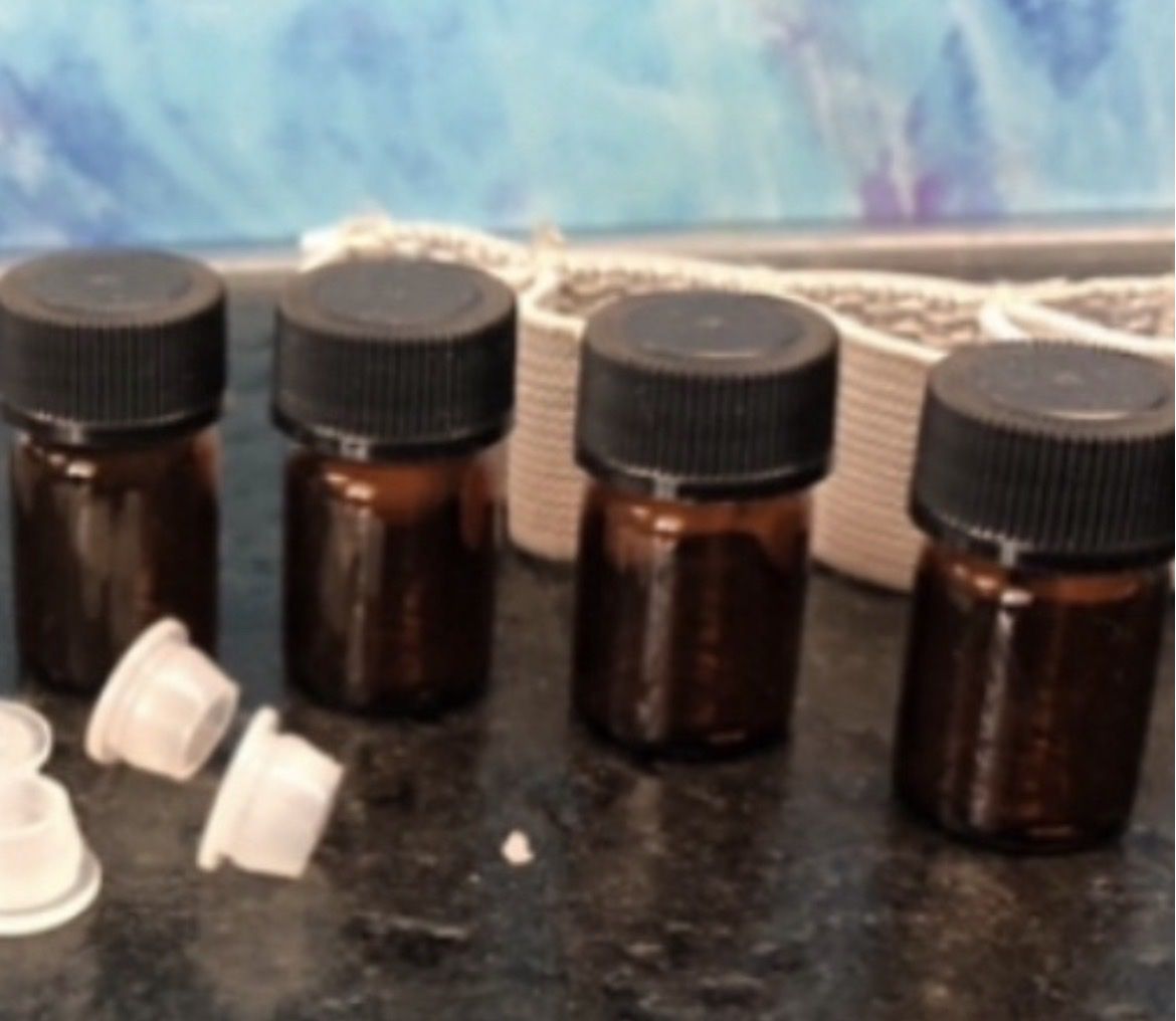 Doterra Flacons: Doterra Probefläschchen Flacon Fläschchen Proben Flaschen – Neu (gemäss Beschreibung) aus Frauenfeld von Babytimmy 2