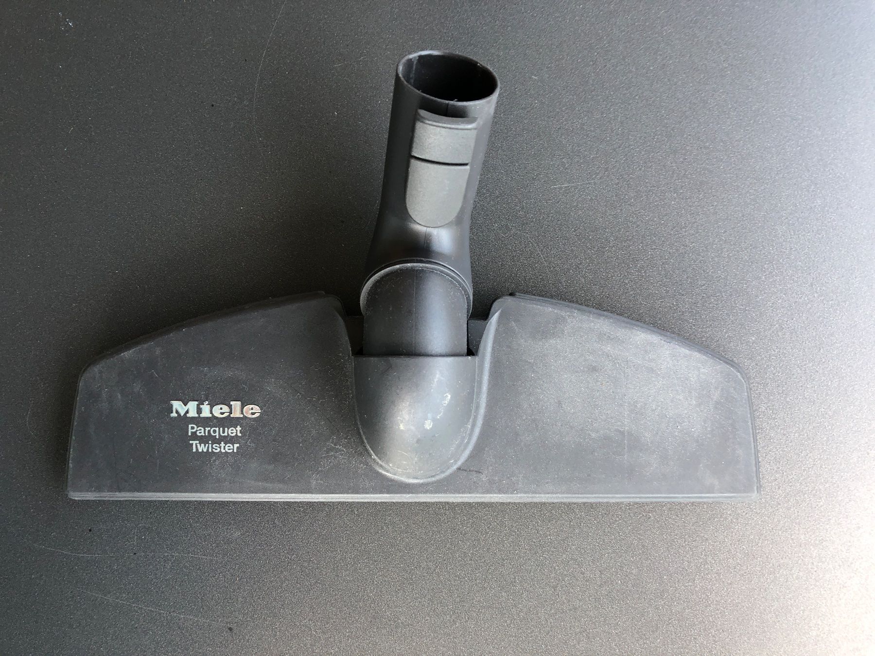 Miele Aspirapolveri & Accessori: Staubsauger Miele Boost CX1 Parquet – Usato da Zürich venduto da olwfut 8