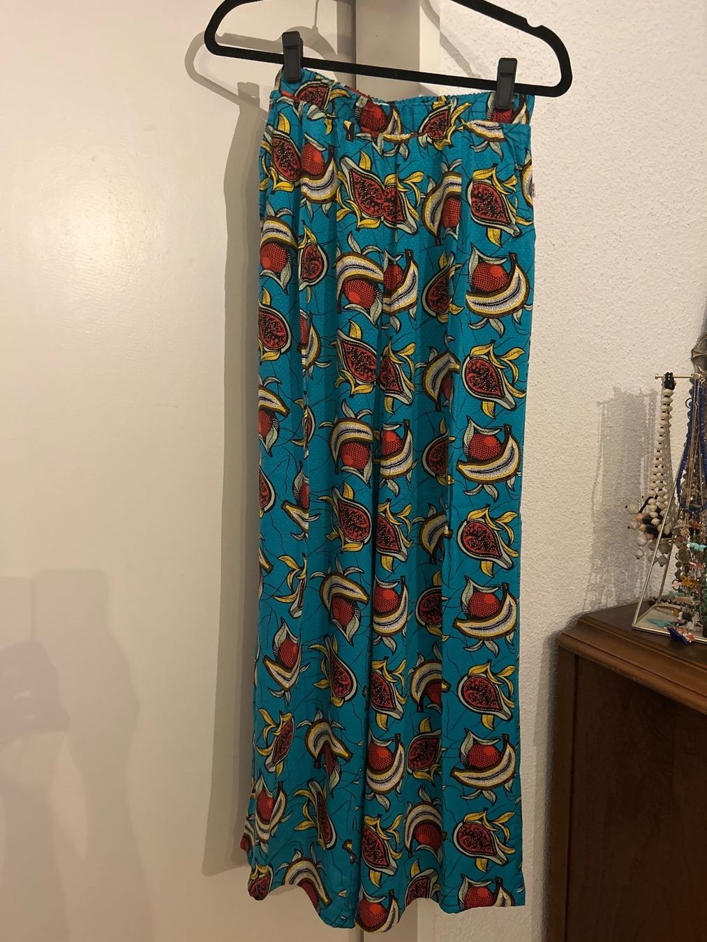 Blutsgeschwister Pantaloni: BLUTGESCHWISTER fun summer pants fruit small – Usato da Wädenswil venduto da lucy-ethel